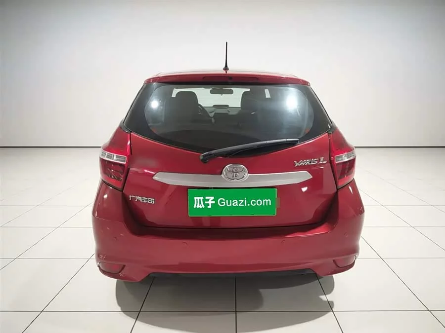 Toyota YARiS L
