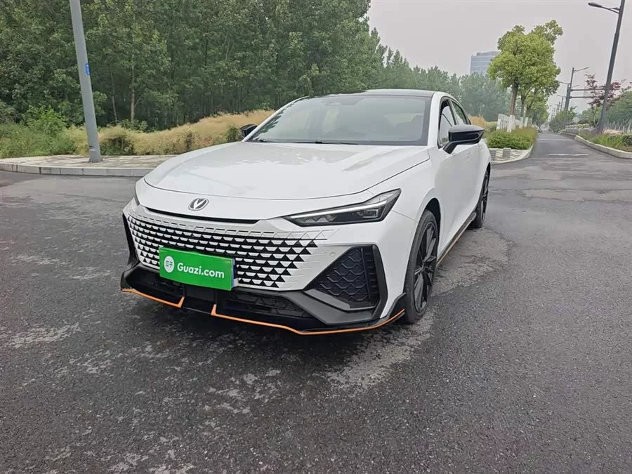 Changan UNI-V