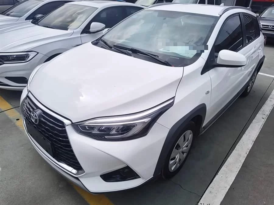 Toyota YARiS L
