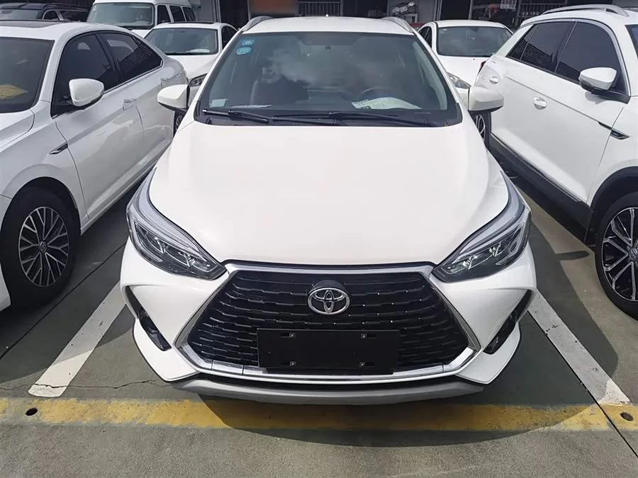 Toyota YARiS L