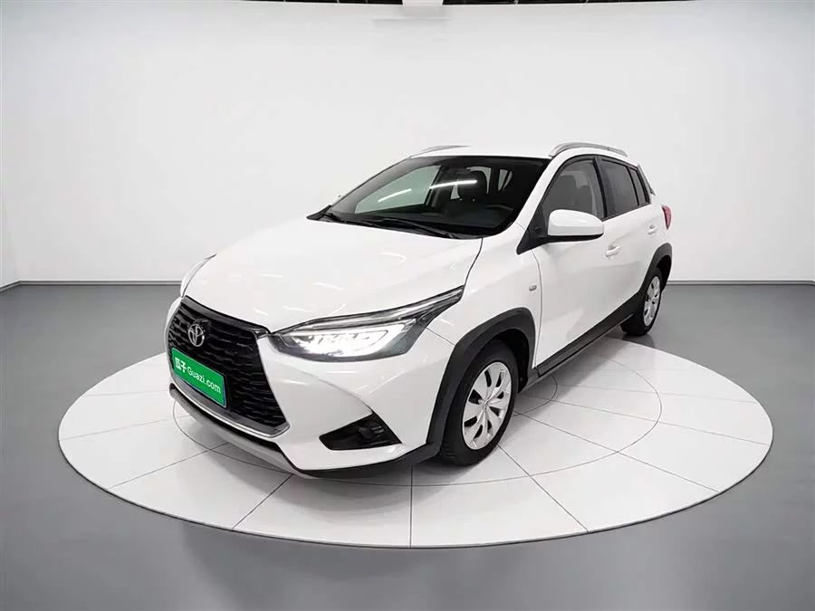 Toyota YARiS L