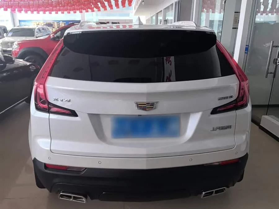 Cadillac XT4