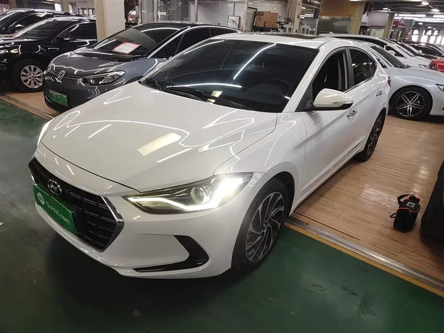 Hyundai elantra