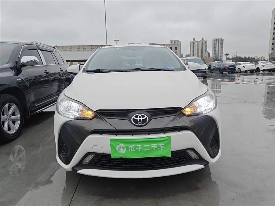 Toyota YARiS L