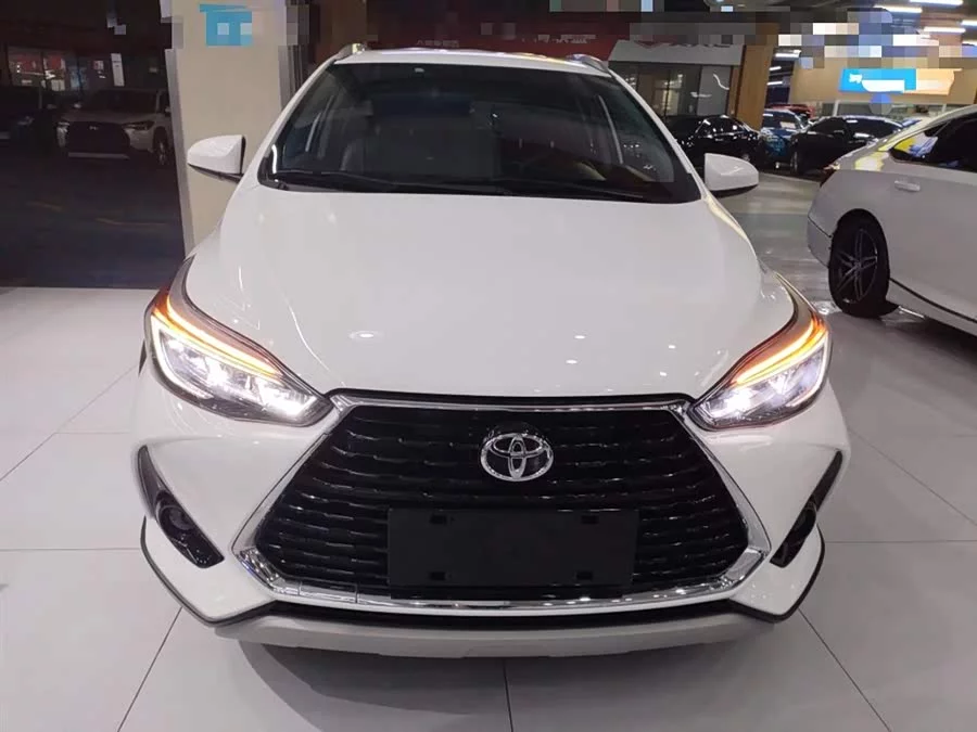 Toyota YARiS L