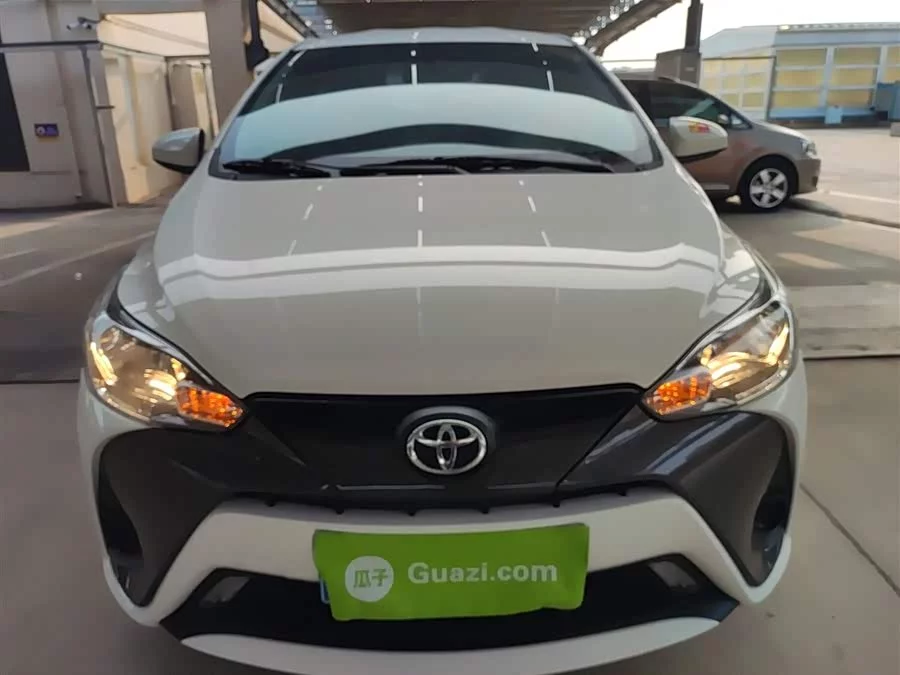 Toyota YARiS L