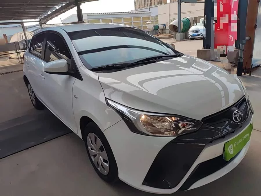 Toyota YARiS L