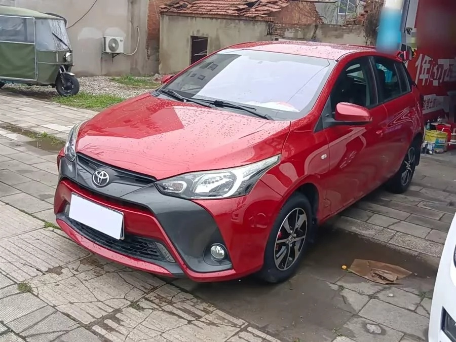 Toyota YARiS L
