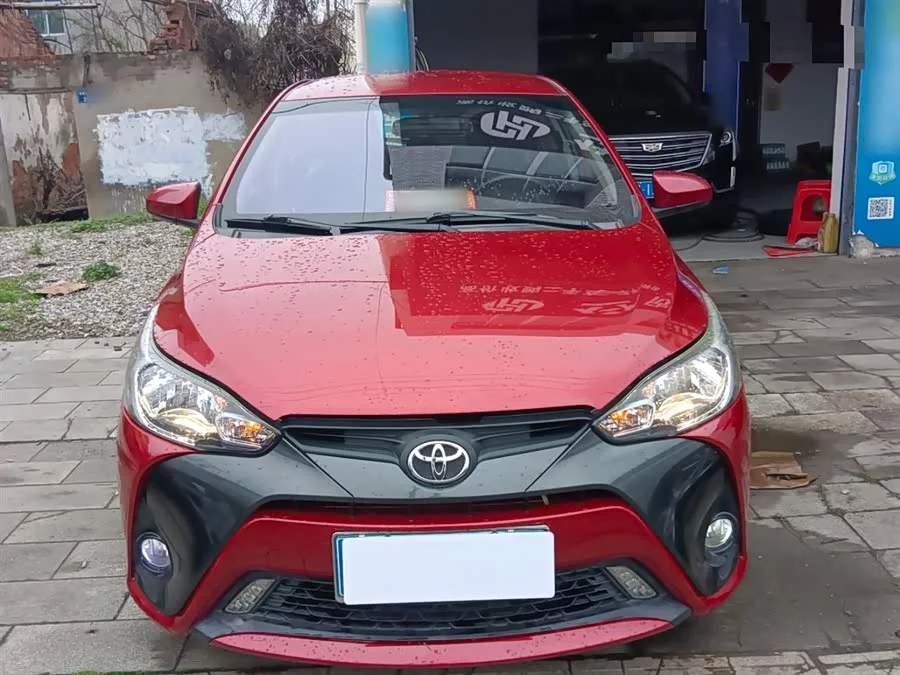 Toyota YARiS L