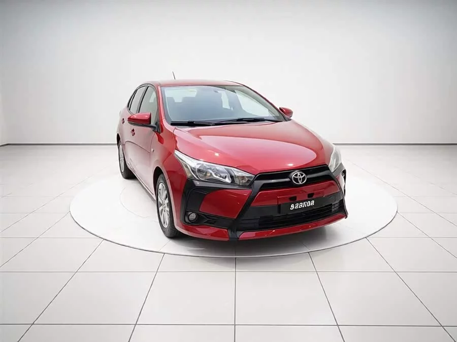 Toyota YARiS L