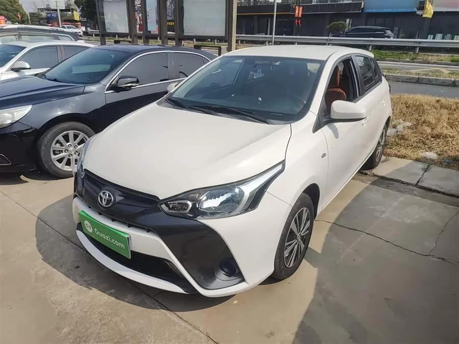Toyota YARiS L