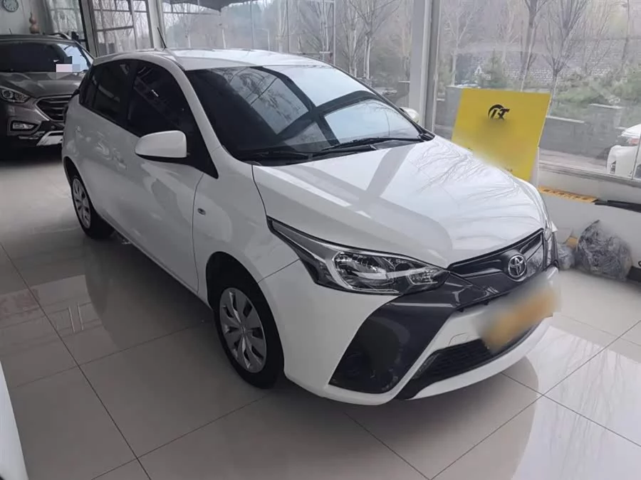 Toyota YARiS L