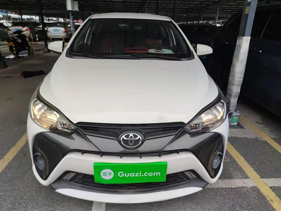 Toyota YARiS L
