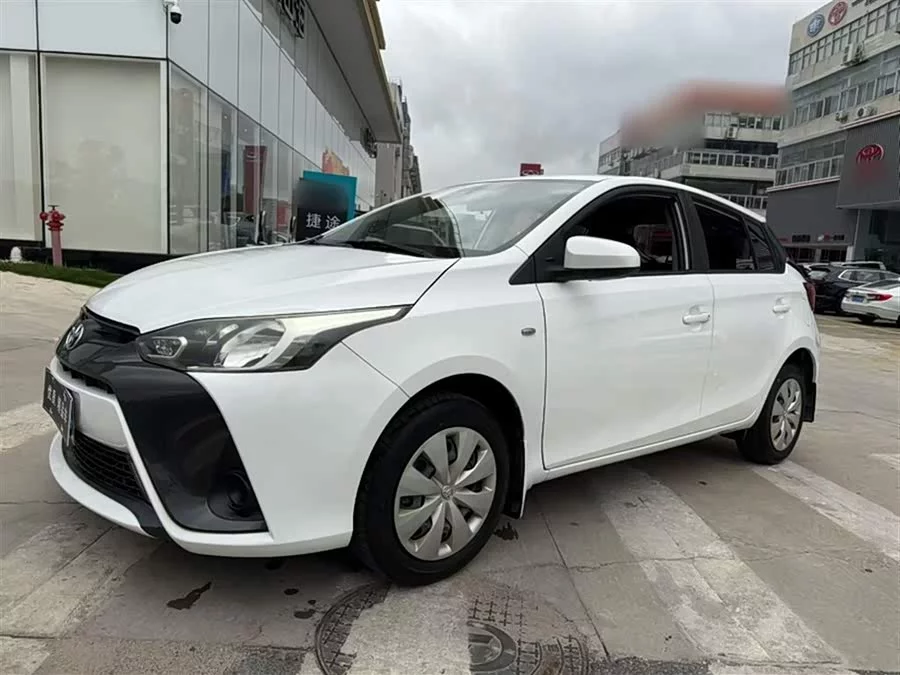 Toyota YARiS L