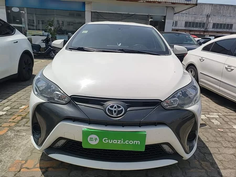 Toyota YARiS L