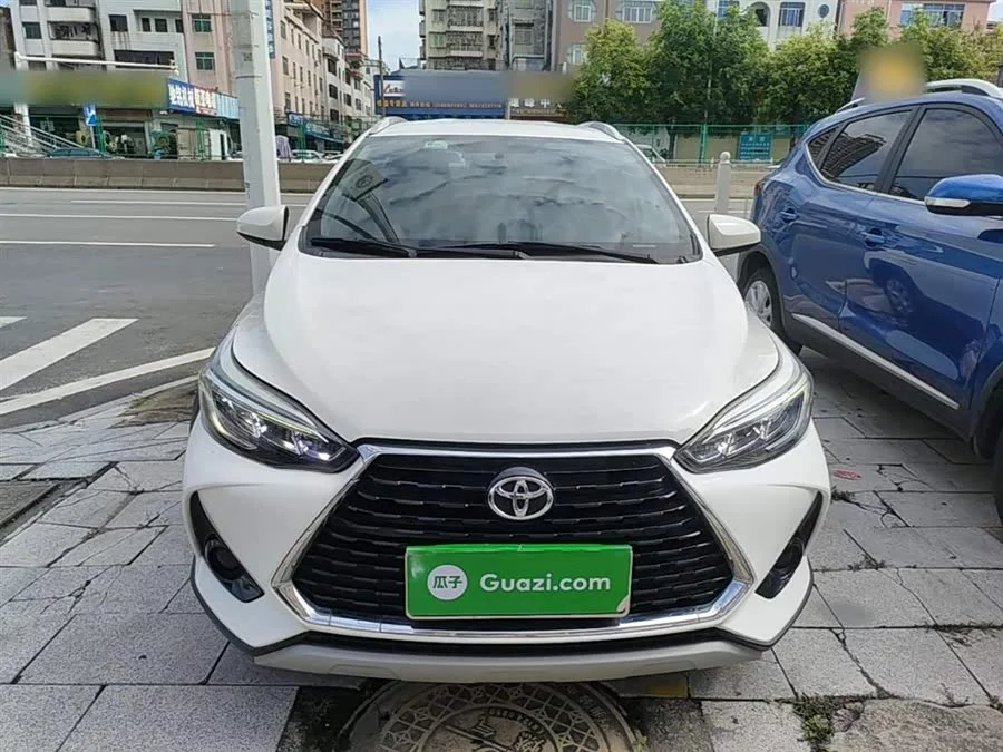 Toyota YARiS L