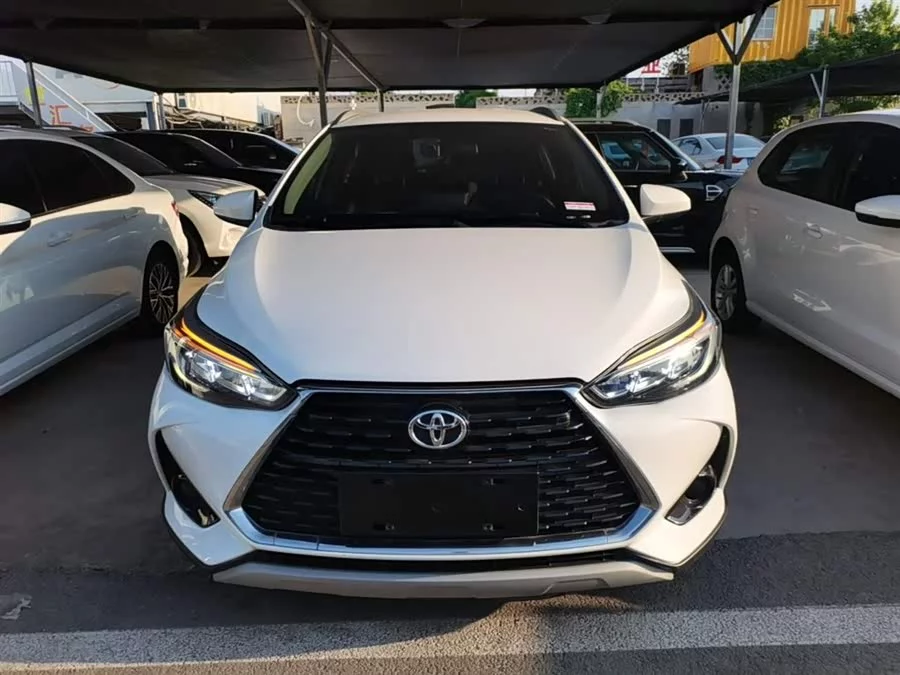 Toyota YARiS L
