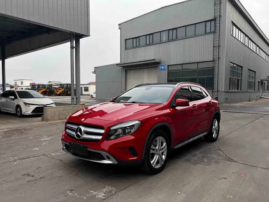 Mercedes Benz GLA