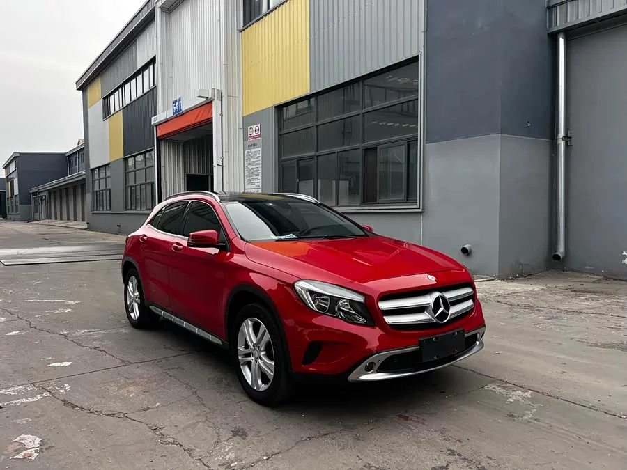 Mercedes Benz GLA