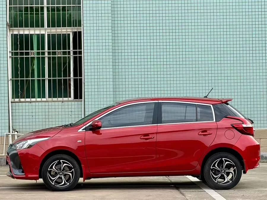 Toyota YARiS L