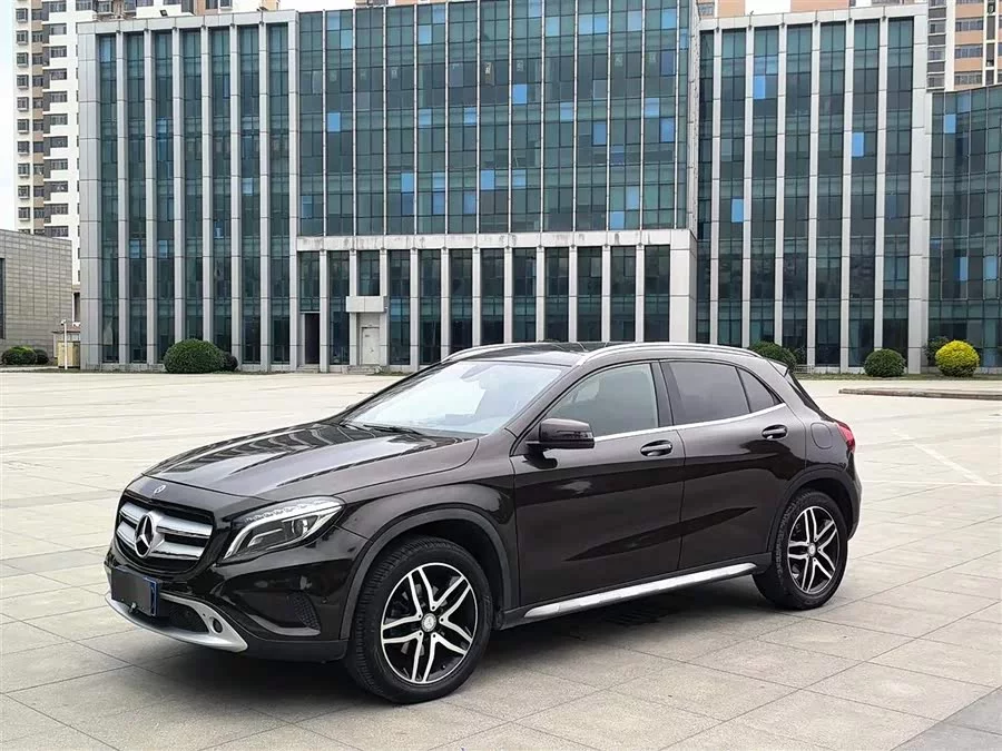 Mercedes Benz GLA