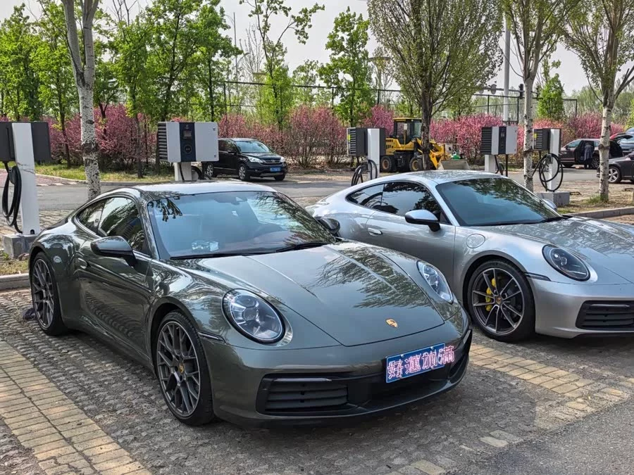 Porsche 911