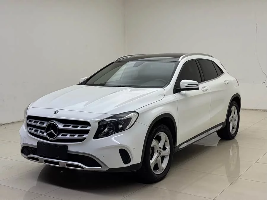 Mercedes Benz GLA
