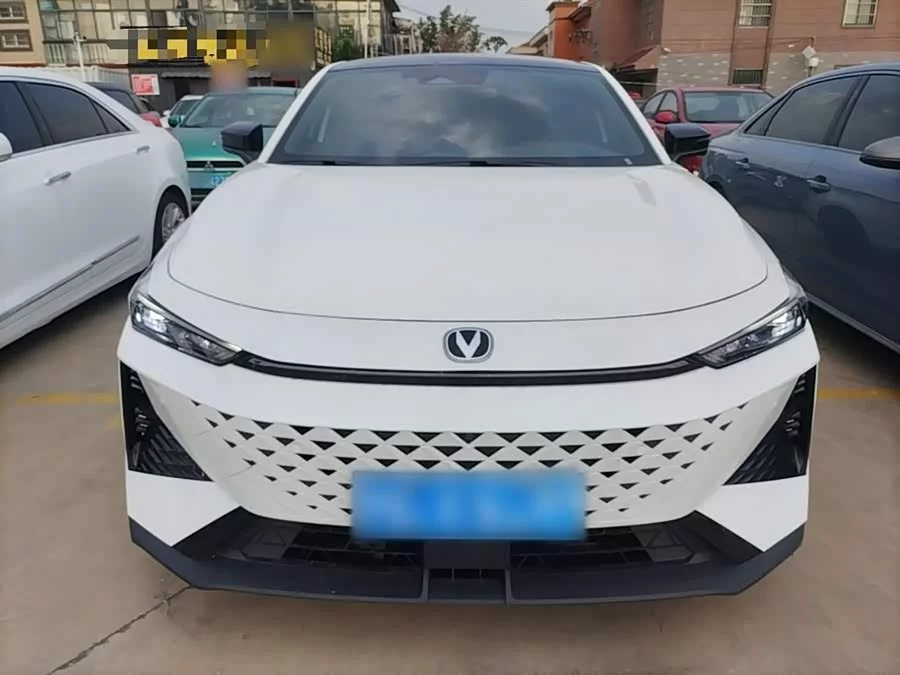 Changan UNI-V