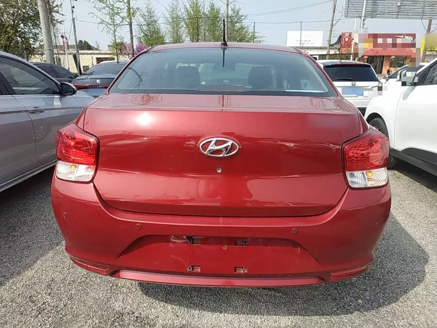 Hyundai Rena