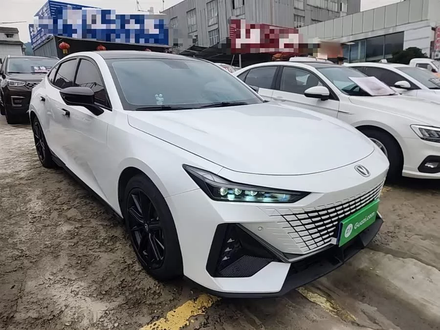 Changan UNI-V