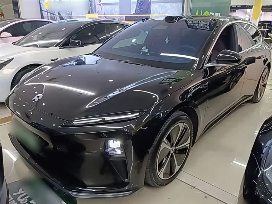 NIO ET5T