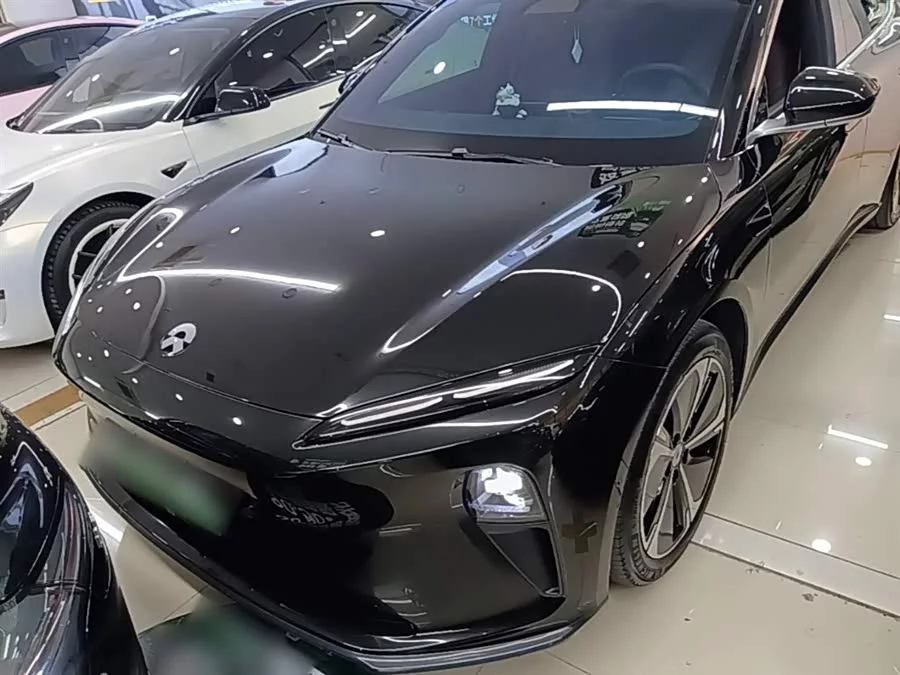 NIO ET5T