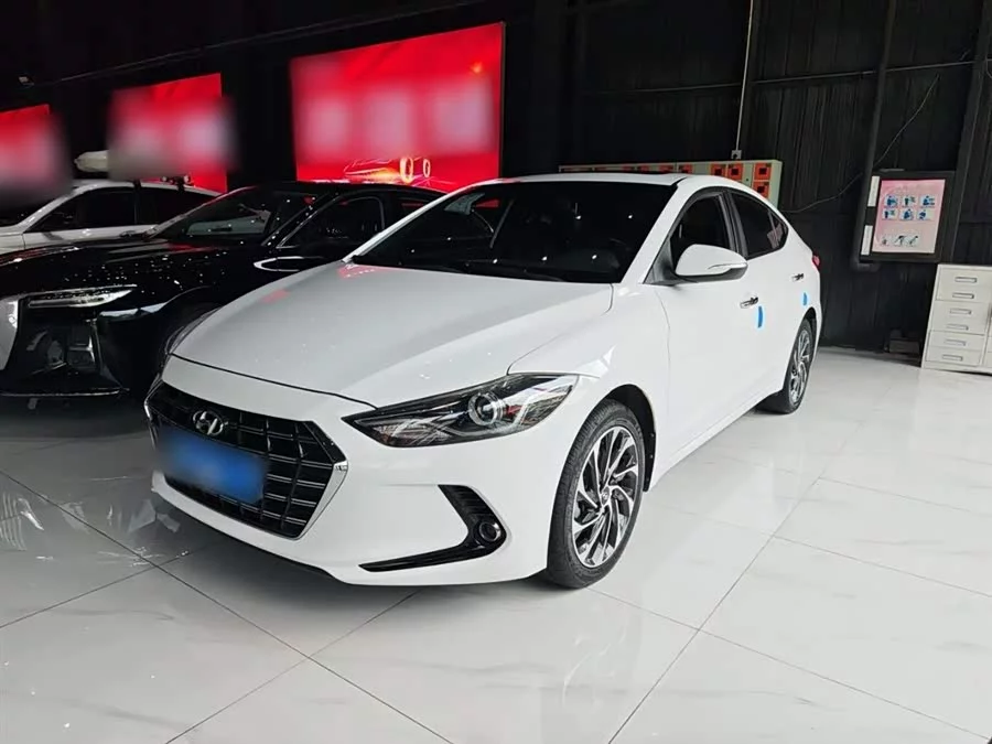 Hyundai elantra