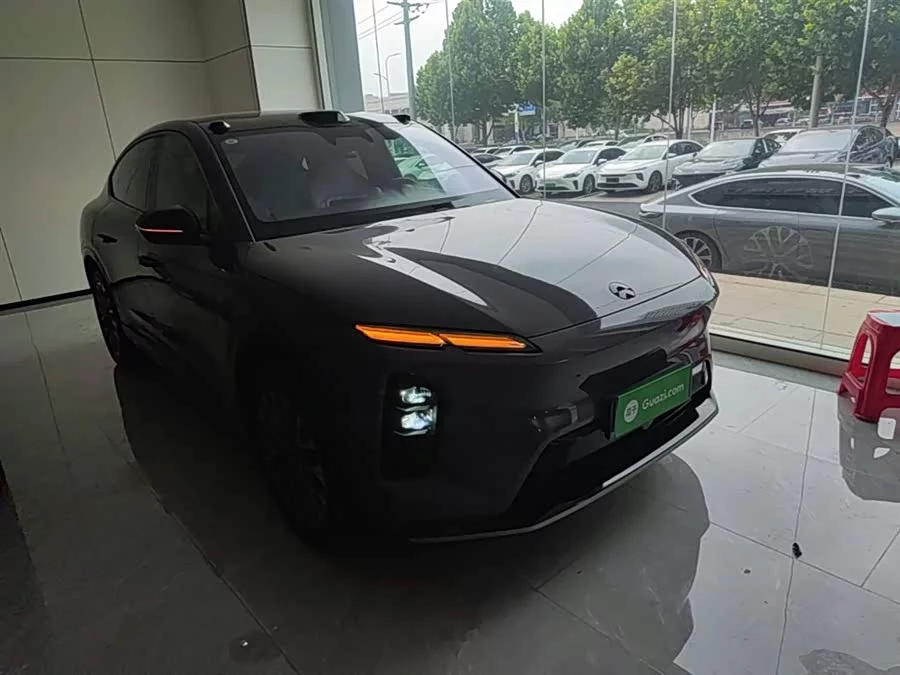 NIO EC6