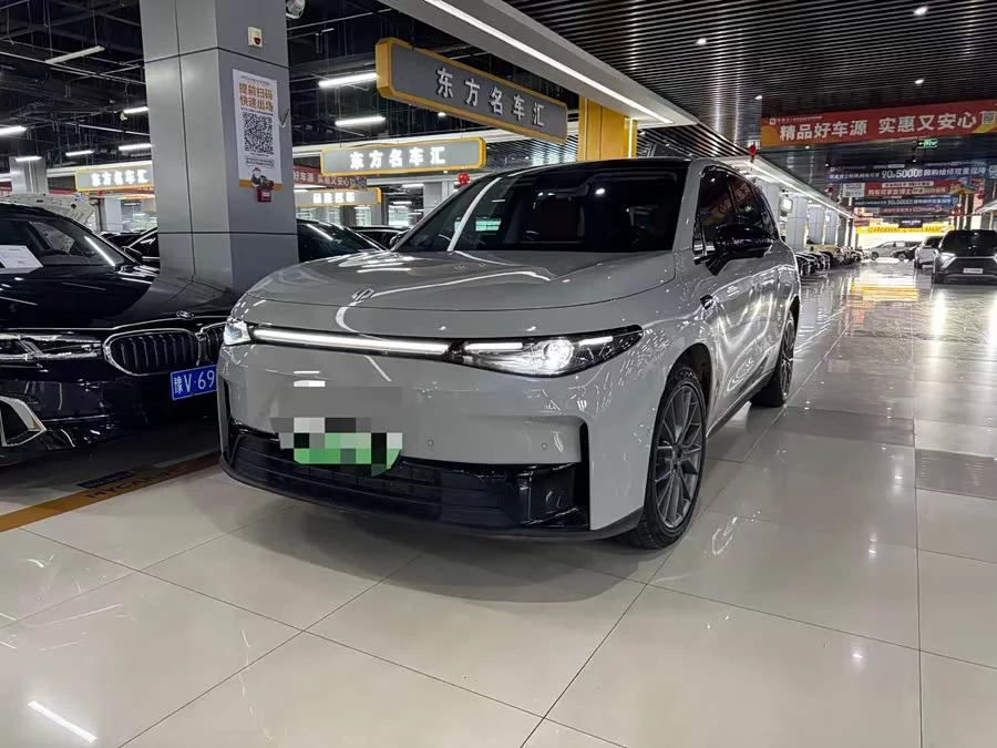 Leapmotor C10
