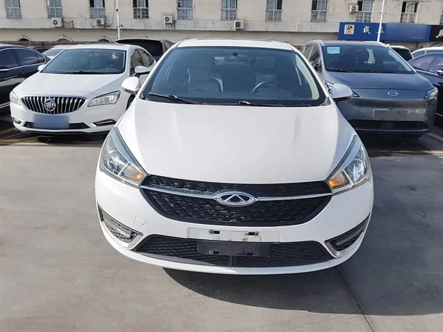 Chery Arrizo 5