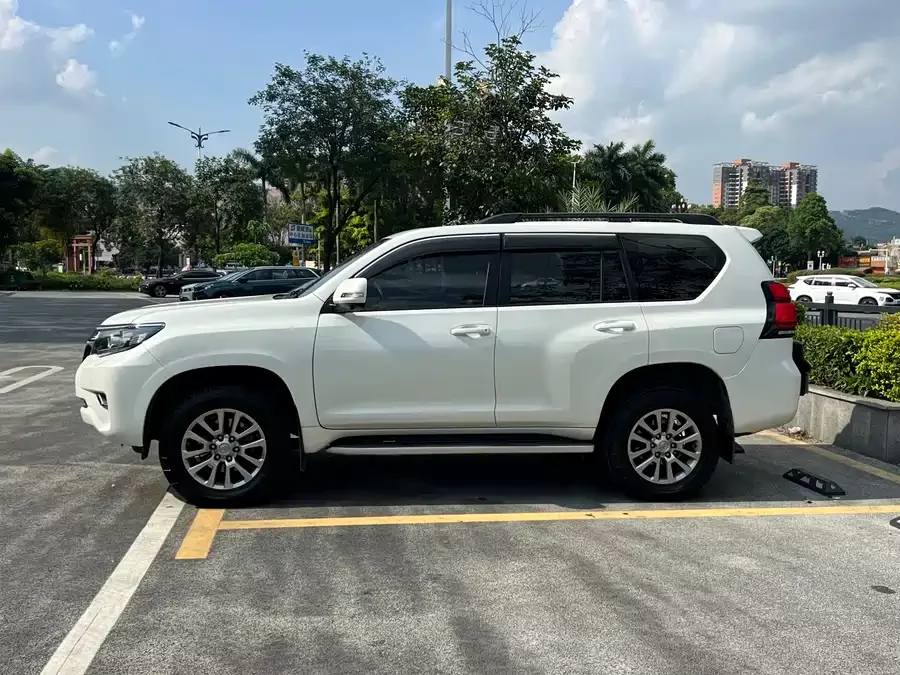 Toyota Prado