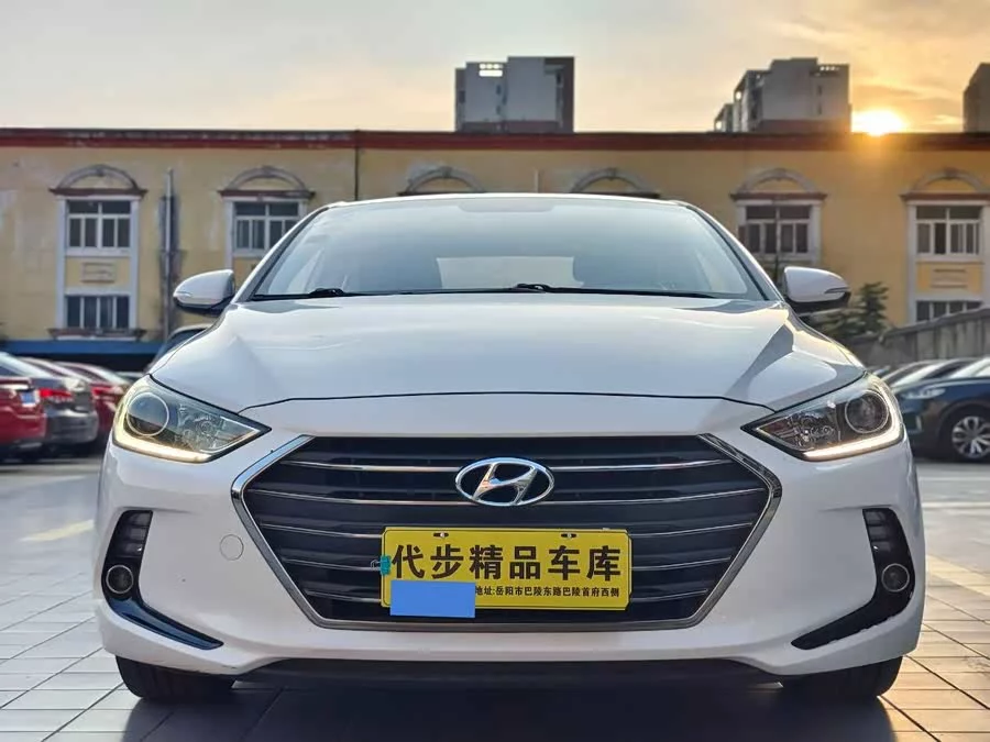 Hyundai elantra