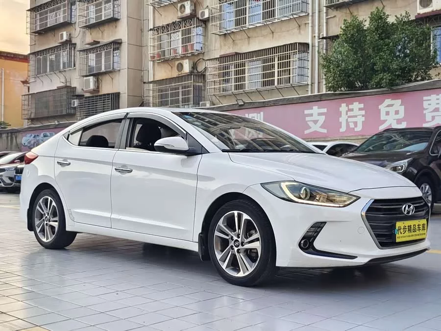 Hyundai elantra