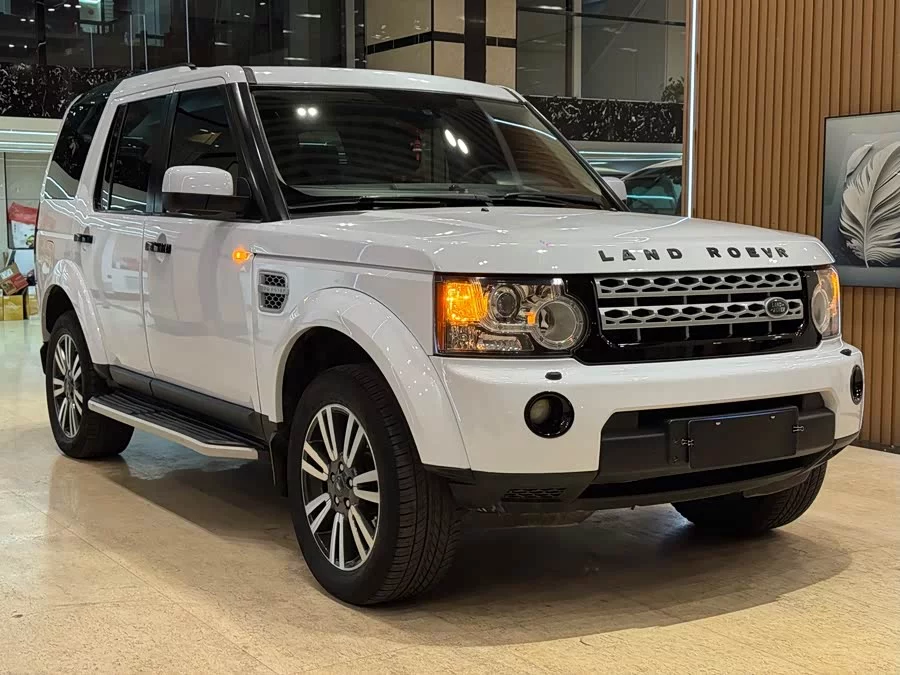 Land Rover finds