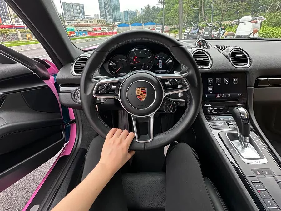 Porsche 718