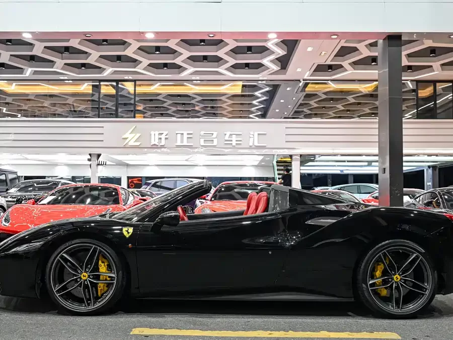 Ferrari 488