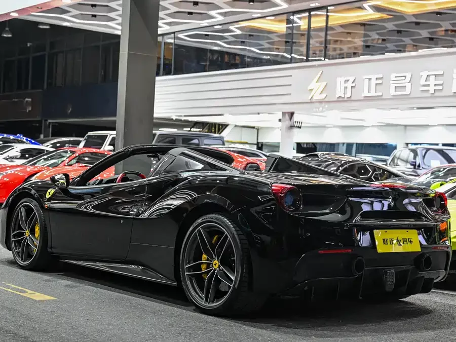 Ferrari 488