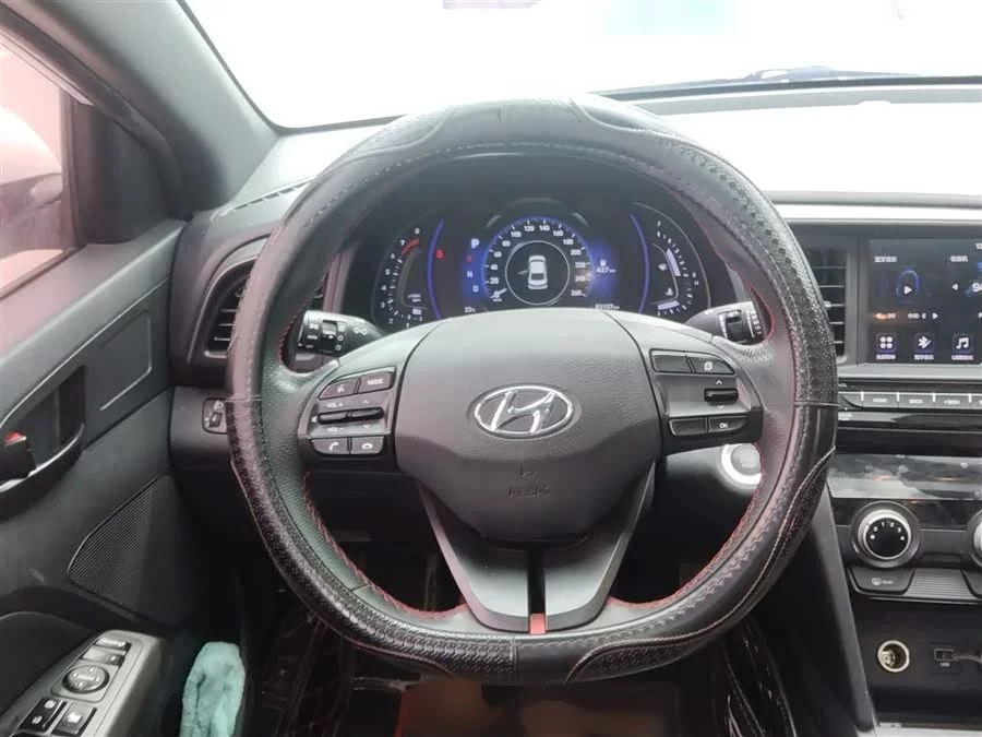 Hyundai elantra