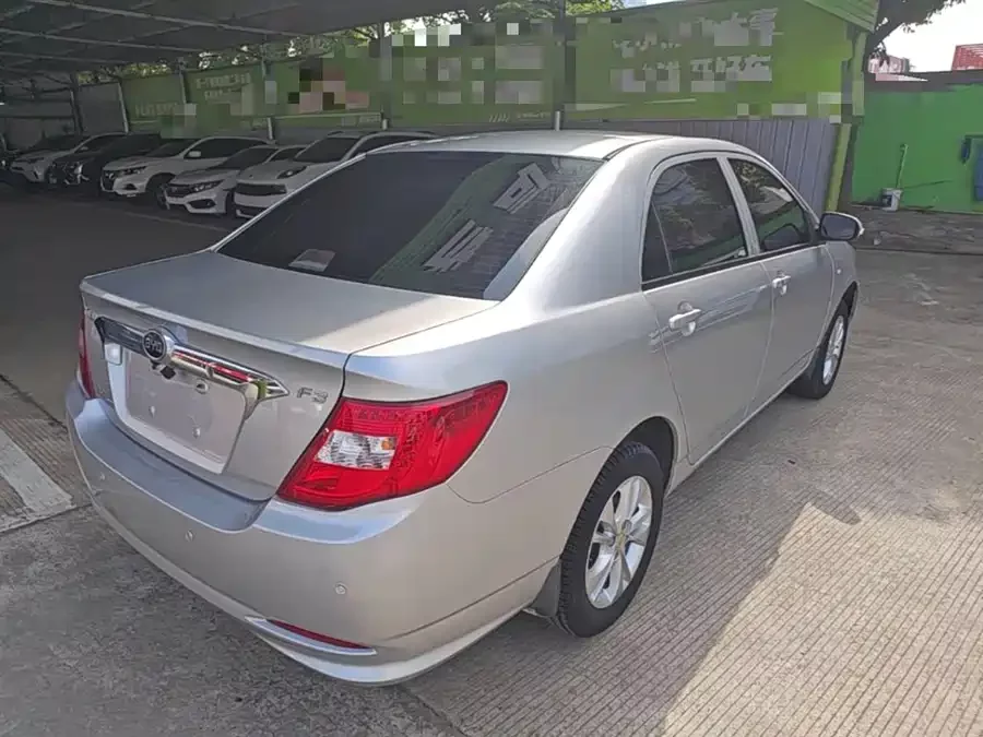 BYD F3