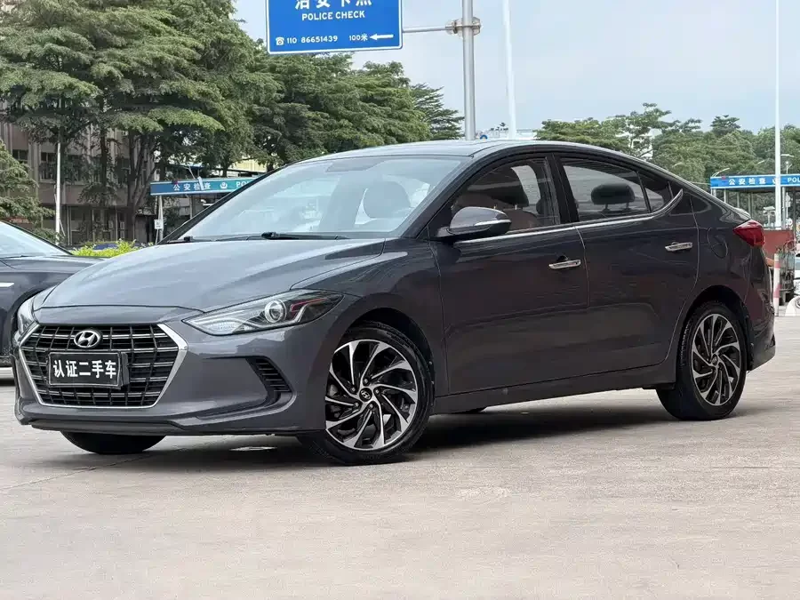 Hyundai elantra