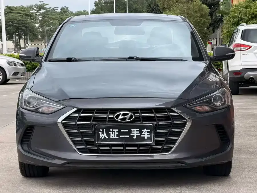 Hyundai elantra