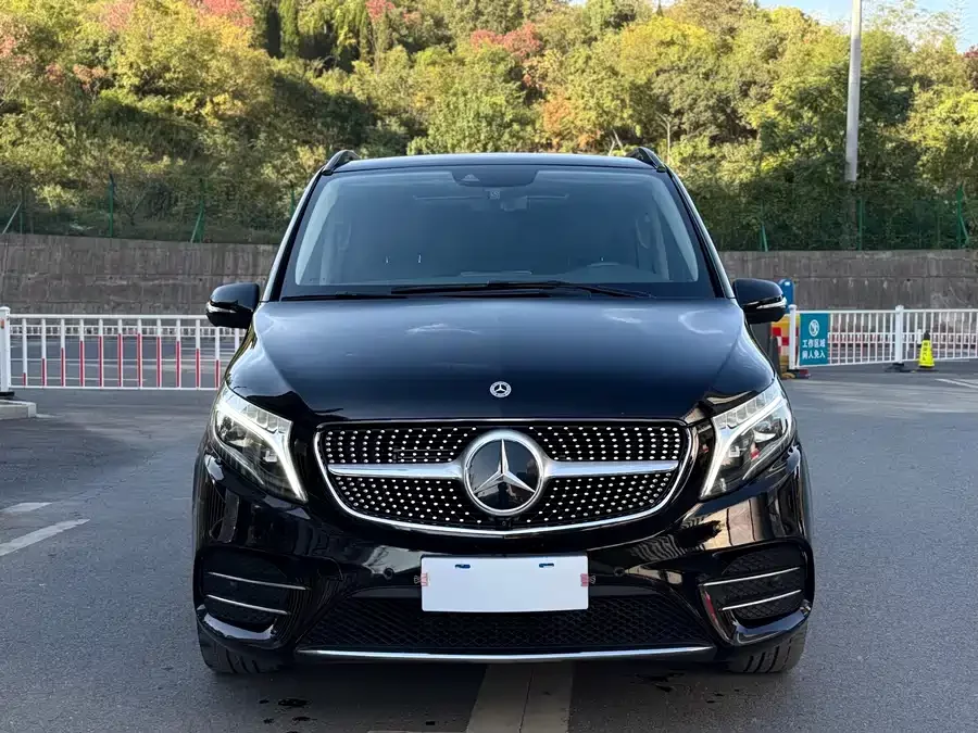 Mercedes Benz Class V