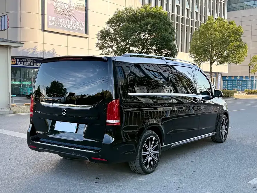 Mercedes Benz Class V