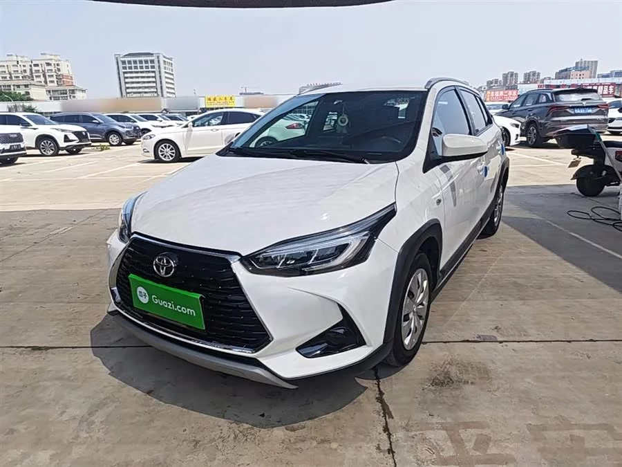 Toyota YARiS L